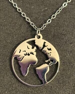 Vagabond Life World Map Necklace NWT